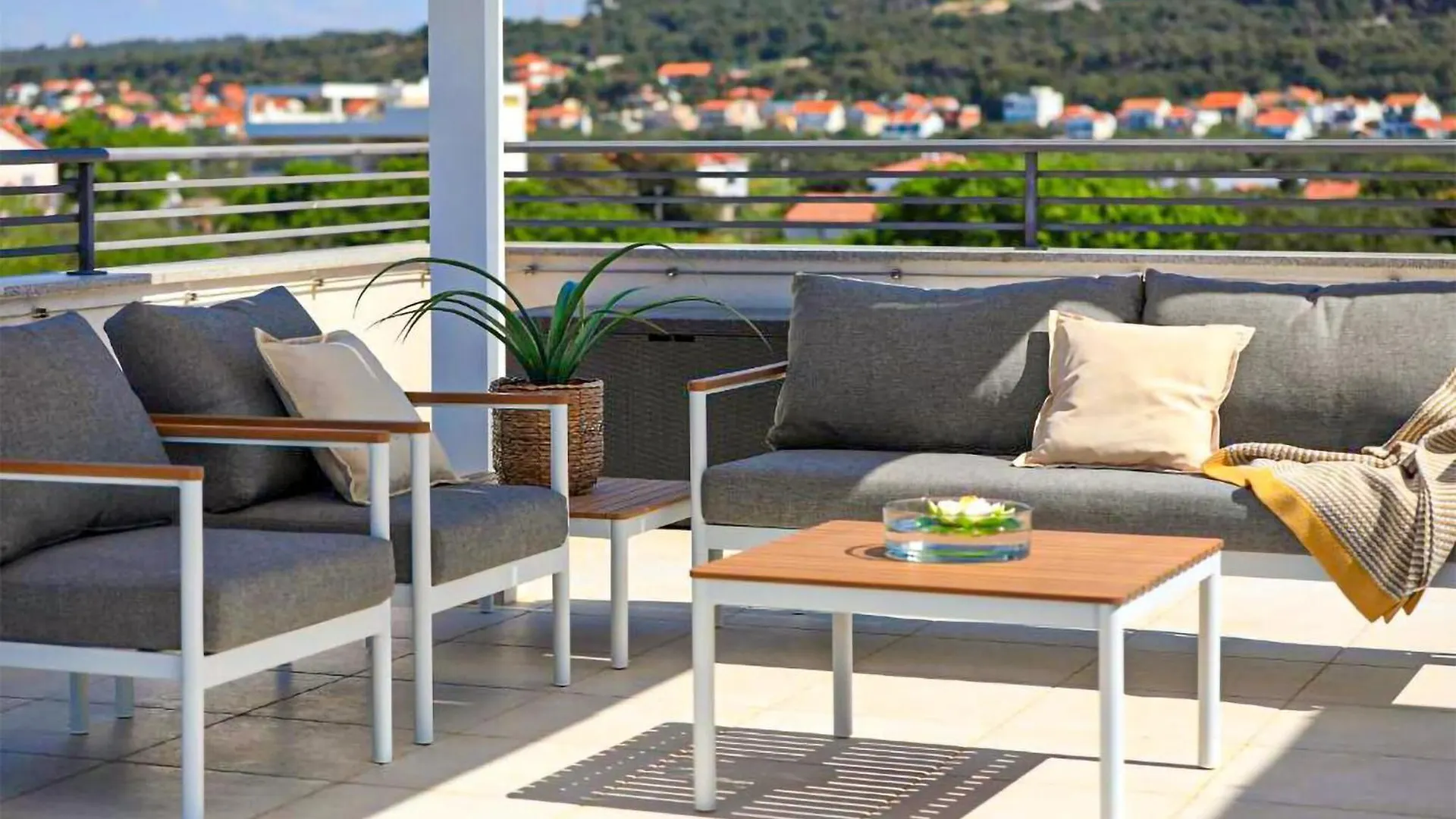 Gorgeous Apartment In Bibinje With Wifi 0*,